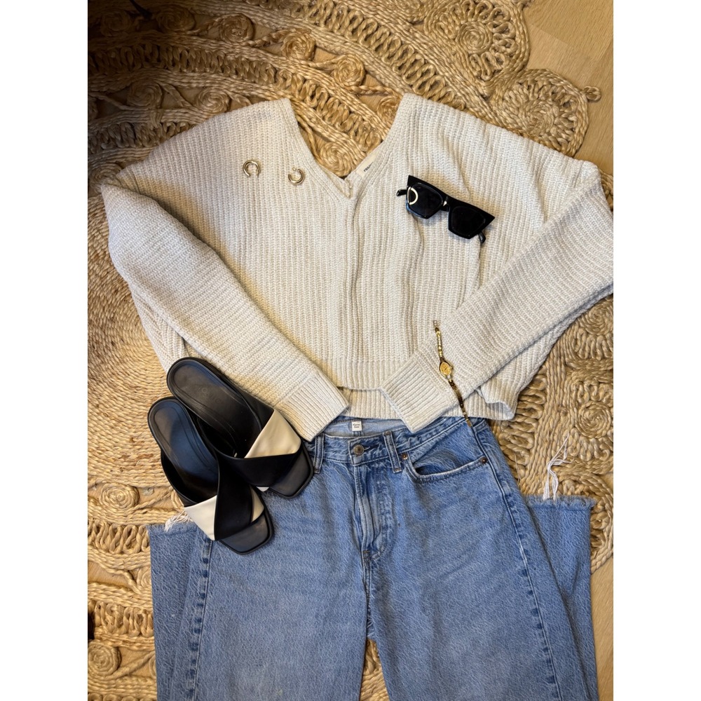 Project Basic Women Cream Ribbed V-Neck Cropped Sweater Size S Cozy Knit